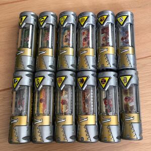 送料250円　キョウリュウジャー 獣電池　同梱可能 レジェンド　ヒーロー　戦隊ヒーロー　12本　セット　まとめて