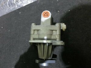 BMW　E32　E34　パワーステアリングポンプ　32411134090　未使用品