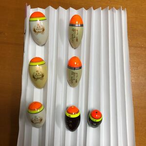 釣研円錐ウキ7個セットです。