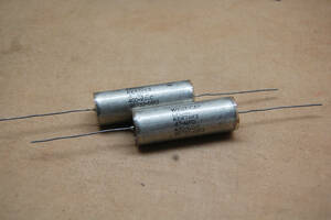 WEST-CAP 0.47MF/400VDC Harmetically Sealed In-Oil Paper Capacitors NOS 2pcs.