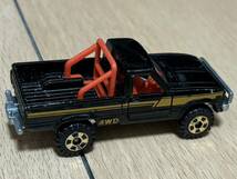 トミカ 日本製 No.61 トヨタ ハイラックス 4WD 1981年 やや美品_画像2