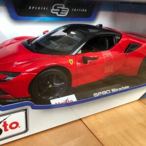  フェラーリ ＳＦ９０　ストラダーレ　赤　マイスト １/１８ レッド　新品未開封 ドア開閉　Ｆｅｒｒａｒｉ　Ｓｔｒａｄａｌｅ