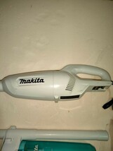 送料込み makita マキタ 10.8v充電式クリーナー CL108FD 本体 サイクロン ケース 中古_画像3