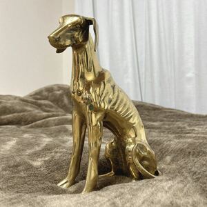 犬の真鍮製の置物 イングリッシュ・グレイハウンドドッグ 飾り　オブジェ　置物 インテリア OSA