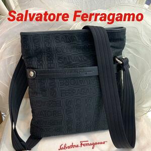 Salvatore Ferragamo ロゴ刺繍 ショルダーバッグ 黒 斜め掛け