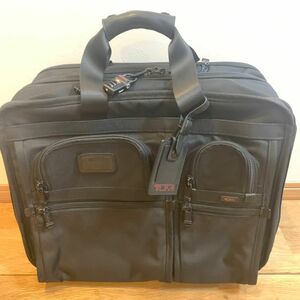 TUMI トゥミ エクスパンダブル 2輪キャリーケース 拡張機能 出張 旅行 ビジネス