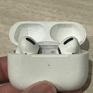 Apple AirPods Pro 第一世代　lightning A2084