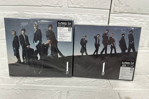 SixTONES 1ST 初回盤A 原石盤 CD+DVD BOX仕様 通常盤 初回仕様 2枚セット ストーンズ 中古品【レタパ370円対応】 札幌市 白石店