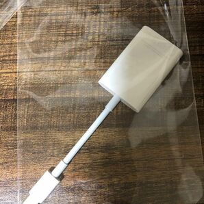 Apple USB-C - SDカードリーダー ホワイト 純正品