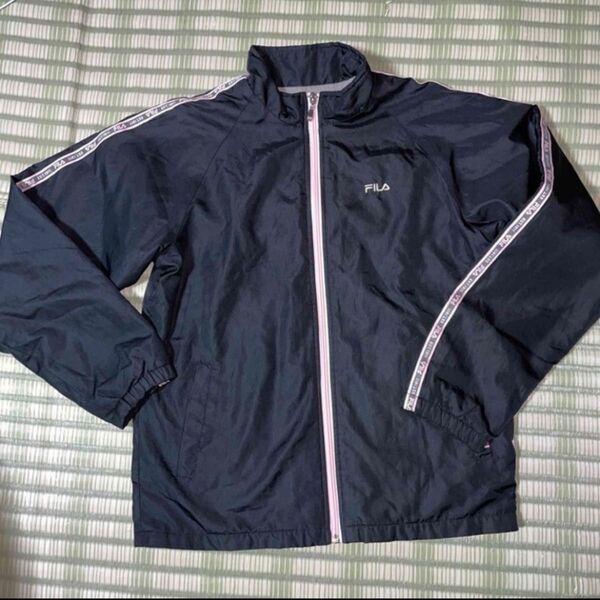 フィラ FILA ウォームアップウエア Sサイズ 【中古】裏起毛 テニスや通学に 是非クーポンをご利用下さい