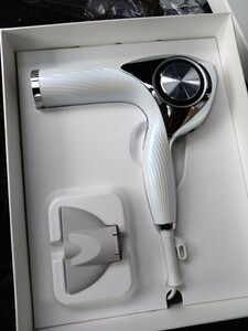 BEAUTECH DRYER PRO（ビューテックドライヤープロ） ReFa（リファ） ホワイト RE-AJ02A MTG　新品未使用　写真のため開封のみ