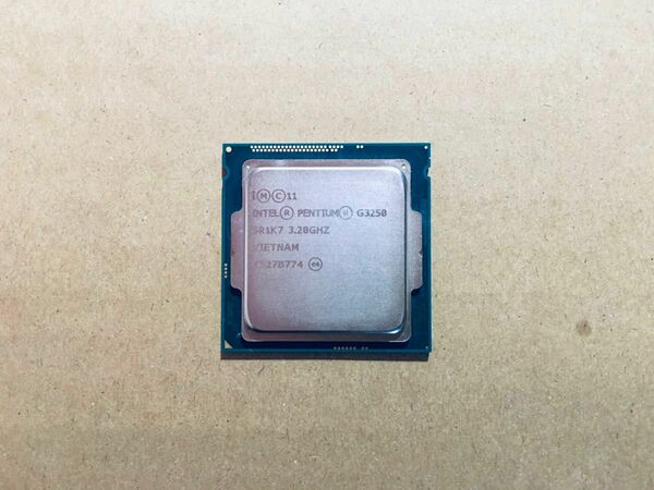 Pentium G3250 3.20GHz/ 3MB/ LGA1150 中古動作品 Intel