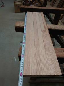 レッドオーク　No.240229-D　無垢　乾燥材　角材（長さ700㎜ｘ幅30㎜ｘ厚み30㎜）6本　木材　DIY　棚板　小物作りに