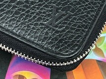 【確実正規品】良品！新型！RFID.ICチップモデル　Louis Vuittonルイヴィトン　トリヨン　ジッピーウォレット・ヴェルティカル　ブラック_画像6