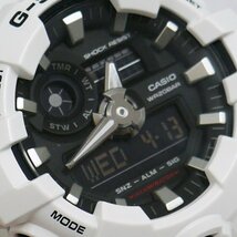 USED良品・保管品 CASIO カシオ G-SHOCK GA-700-7AJF デジアナ 腕時計 ホワイト×ブラック 5522 ケース/取説付き 動作品_画像4