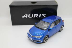 J1061(9)　Ｙ　1/30 トヨタ 新型オーリス ハイブリッド AURIS 非売品 カラーサンプル ミニカー(7)8X7　ブールメタリック