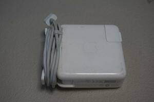 C0416 T* 純正 Apple Macbook pro 13、15 インチ　アダプター magsafe1 60 Watt A1184　動作は確認済み