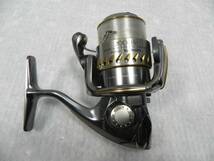 E7339 Y SHIMANO シマノ STELLA ステラ 2000S SC96D リール スピニングリール 釣具_画像2