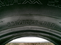 DUNLOP ダンロップ WINTERMAXX SJ8 225/80R15 105Q 2022年製造 イボ付き バリ山 深溝 ほぼ未使用中古 4本セット スタッドレスタイヤ_画像9