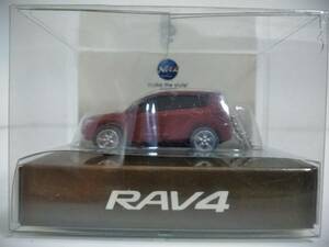 トヨタ 3代目 RAV4 スタイル 31W 36W 2008年～2016年式 LED ライト点灯 キーホルダー プルバックカー ミニカー 非売品 カラーサンプル 赤