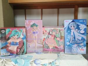 初音ミク　フィギュア　雪ミク　バニーガール　いちごのチョコショート　AMPフィギュア　アラビアンVer　４個セットで！　未開封品