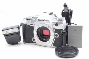 OLYMPUS ミラーレス一眼カメラ OM-D E-M5 MarkIII ボディー シルバー #2402114A