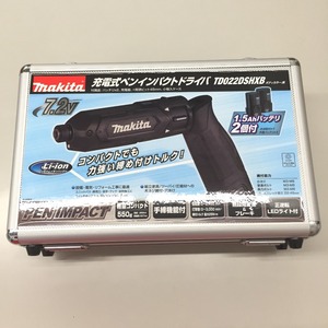 △△ MAKITA マキタ 7.2V 充電式ペンインパクトドライバ (バッテリ2個・充電器・ケース付） TD022DSHXB ブラック 未使用に近い