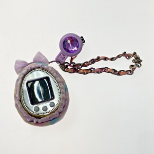 ☆☆ BANDAI バンダイ TAMAGOTCHI たまごっち4U シルバー×パープル カバー付 やや傷や汚れあり