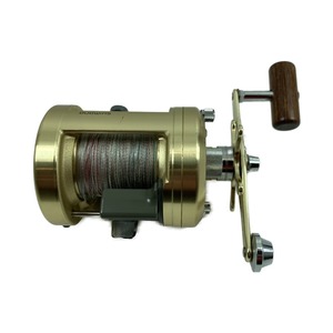 ττ SHIMANO シマノ リール ベイトリール カルカッタ 小船 1000 RF301 やや傷や汚れあり