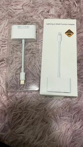 Lightning to Multi Function Adapter SDカード　USB TF ライトニング