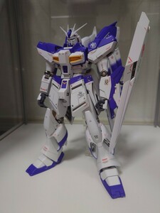 ガンプラ完成品【無塗装　艶消しトップコート仕上げ品】　MG　RX-93-ν2 Hi-νガンダム Ver. Ka 　