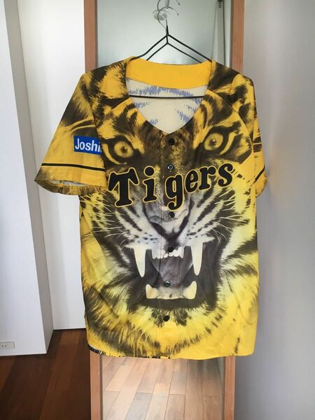 阪神タイガース 虎 Tシャツ 
