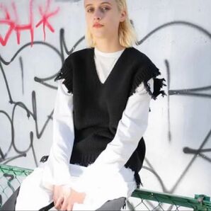 PERVERZE パーバーズ クラッシュ ダメージ ニット ベスト セーター トップス ブラック ARCHIVE アーカイブ 初期