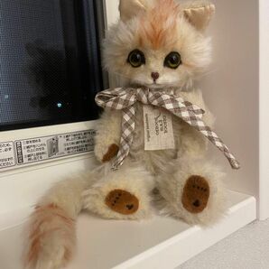 人気作家様作品　ハンドメイド 猫 テディベア　ma3isa様作品　ふわふわです♪