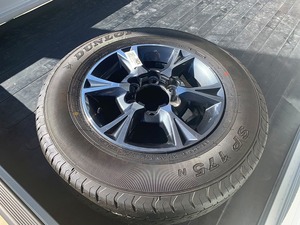 ハイエース HIACE 純正アルミ 195/80R15タイヤつき 新古品 保管品 一本