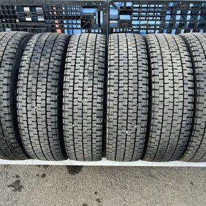 TBLT-31 中古タイヤ 225/80R17.5 123/122L DUNLOP DECTES SP001 ダンロップ デクテス 冬タイヤ スタッドレス 4t 中型 ライトトラック 6本の画像1