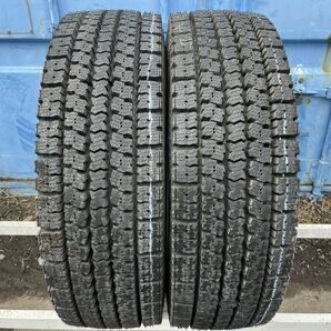 TBLT102 新品未使用 265/70R19.5 140/138J TOYO M919 トーヨー 冬タイヤ スタッドレス 再生 更生 リトレット 大型 低床 2017年製 2本セットの画像1