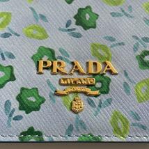 【新品★付属品完備】PRADA プラダ カードケース 名刺入れ サフィアーノレザー 花柄 フラワー 1MC122 水色 ライトブルー_画像3