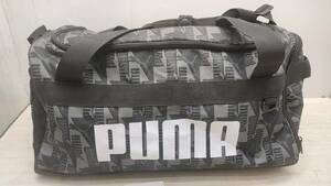 送料無料S82827 PUMA　ボストンバッグ プーマ チャレンジャー ダッフルバッグ ロゴAOP