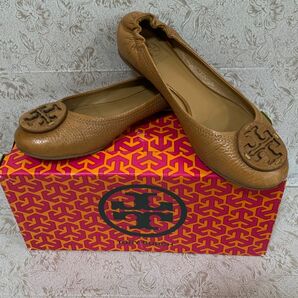 TORY BURCH ブラウンパンプス