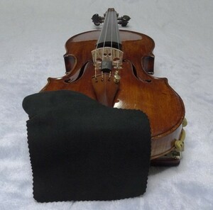 セーム革製バイオリン用あご当てカバー／黒　ガルネリモデル 　ハンドメイド