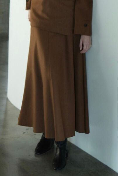 クラネ WOOL VOLUME FLARE SKIRT スカート 松本恵奈