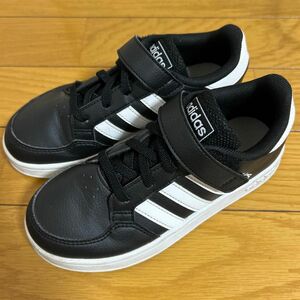 adidas アディダス スニーカー 19㎝ キッズスニーカー