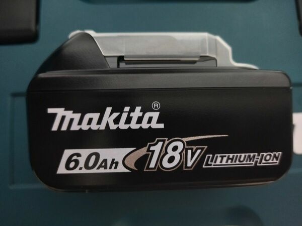 新品 純正品 マキタ リチウムイオンバッテリーBL1860B makita