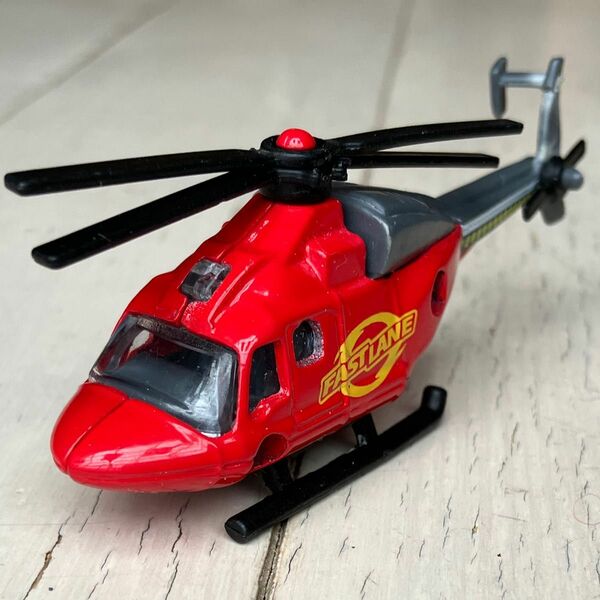 ヘリコプター　おもちゃ