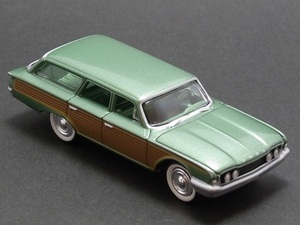 *** Sunday night * loose *1960 FORD COUNTRY SQUIRE*CLASSIC GOLD COLLECTION RELEASE 27*JOHNNY LIGHTNING*1/64