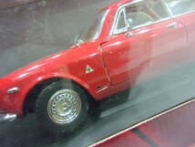 1000円スタート フィギュア DIECAST METAL GIULIA SPRINT GTA Deluxe Edition collection 1965 車 乗用車 外箱付 WHO TT1008_画像8