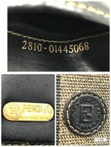 ■美品■FENDI フェンディ　ペカン　二つ折り財布　コーティングキャンバス×レザー　イタリア製　刻印あり　ベージュ×ブラック_画像9