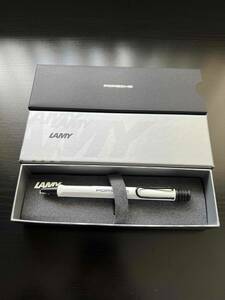 ★新品未使用　純正　ディーラー提供品★ポルシェ　PORSCHE LAMY　ラミー　オリジナル　ボールペン　ノベルティ カイエン