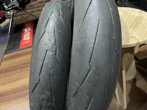 ピレリ　スーパーコルサV3 SC 110/70-17.140/70-17 中古